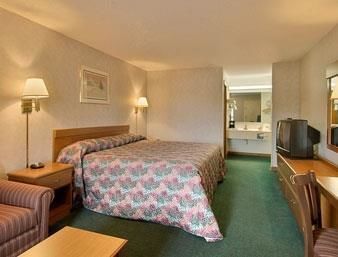 Days Inn By Wyndham Columbia Ne Fort Jackson Quarto foto